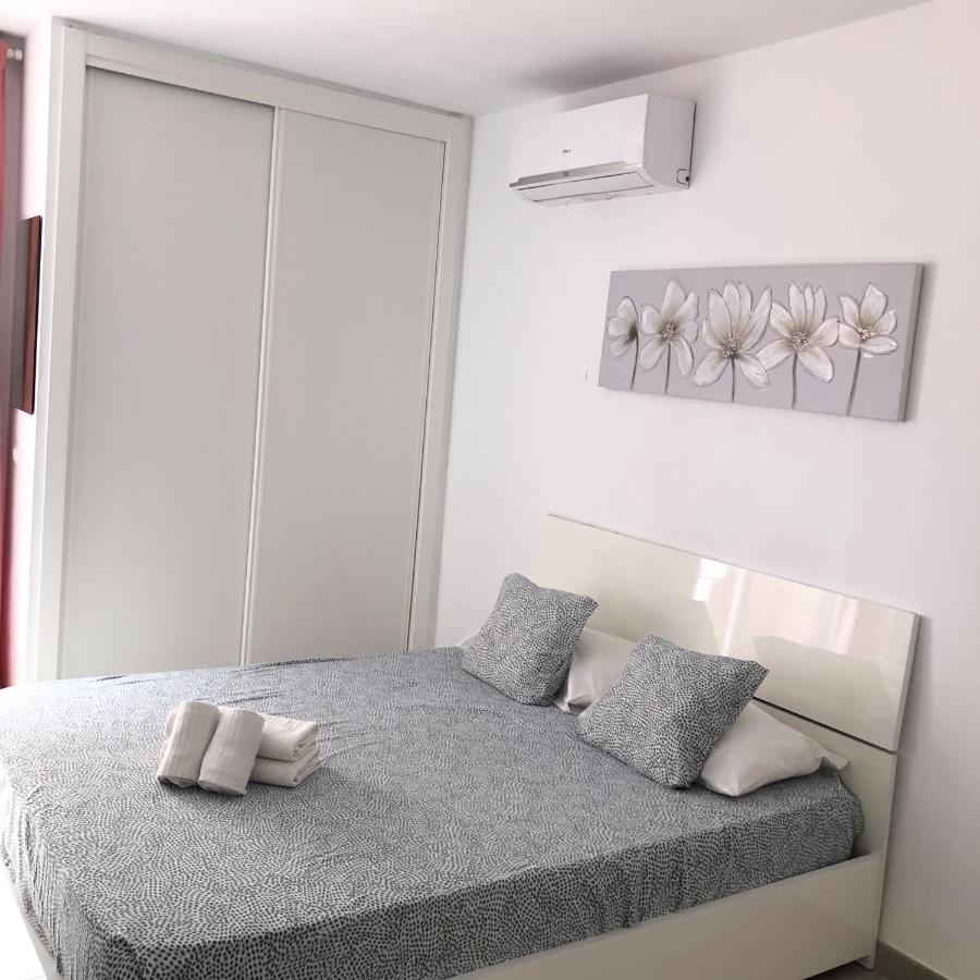Sunny Suites Jupiter Apartments بينالماذينا المظهر الخارجي الصورة