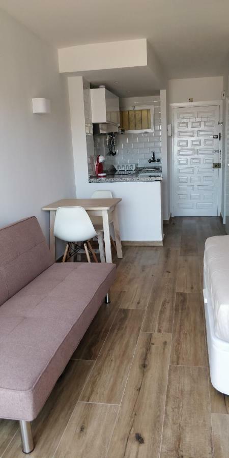 Sunny Suites Jupiter Apartments بينالماذينا المظهر الخارجي الصورة
