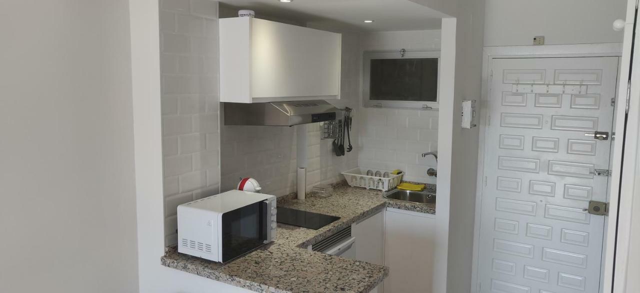 Sunny Suites Jupiter Apartments بينالماذينا المظهر الخارجي الصورة